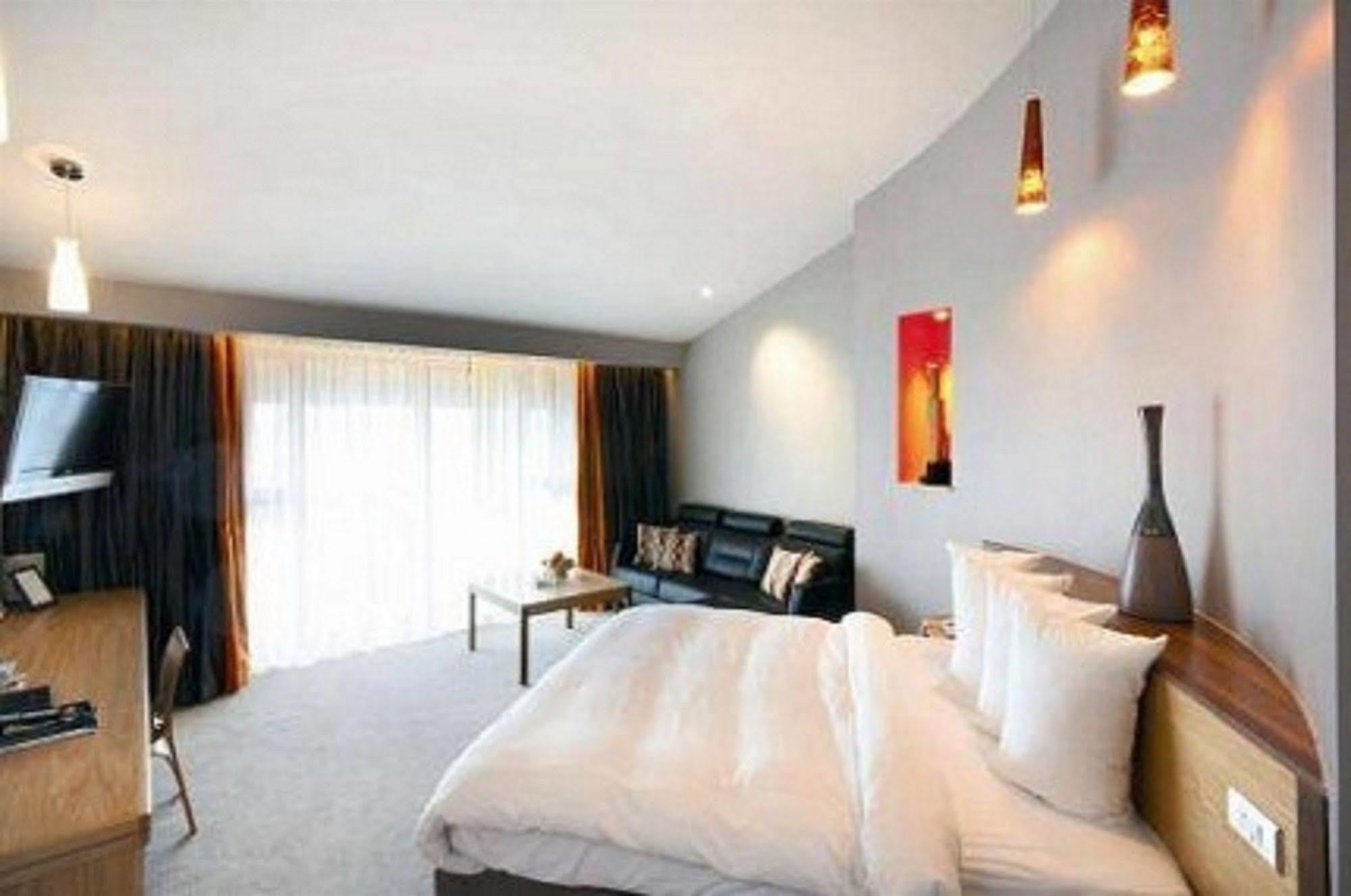 גלסון Wineport Lodge מראה חיצוני תמונה